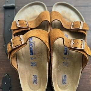 Barely used! Birkenstock Arizona – Mink Suede – Size 42 (Regular)
